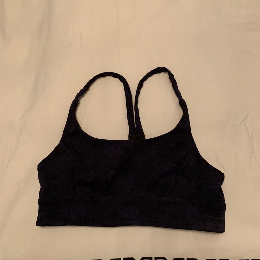Lululemon train times bra size 6